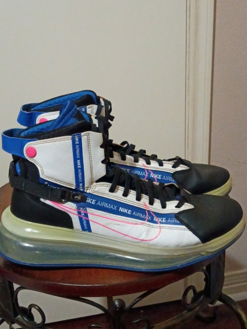 Men’s Nike Air Max 720 Saturn Athletic Shoes White/Pink Blast Size 9 AO2110-101